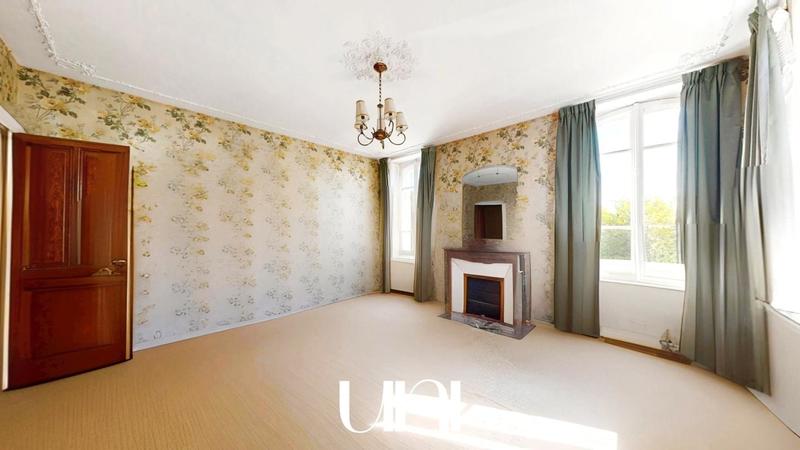 Maison - 280 m² - 11 pièces