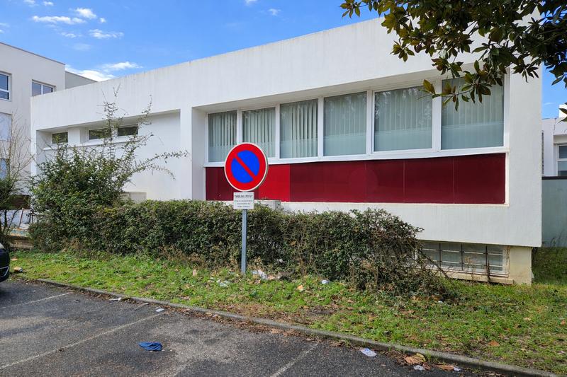 Local commercial - 548 m² - 20 pièces