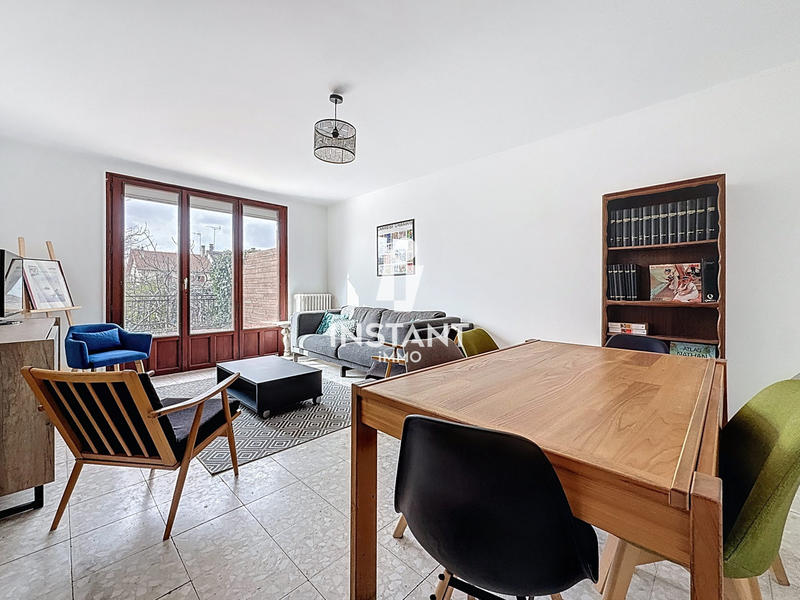 Maison - 142 m² - 8 pièces