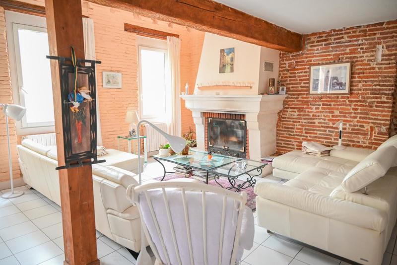 Maison - 232 m² - 8 pièces