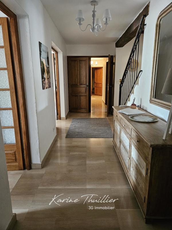 Maison en pierre - 247 m² - 7 pièces