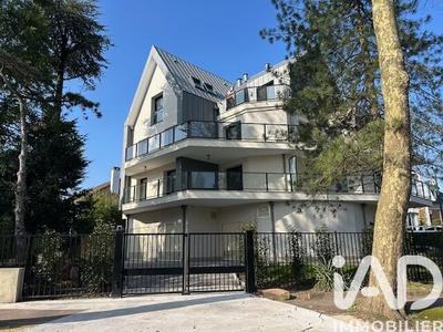 Appartement - 81 m² - 3 pièces