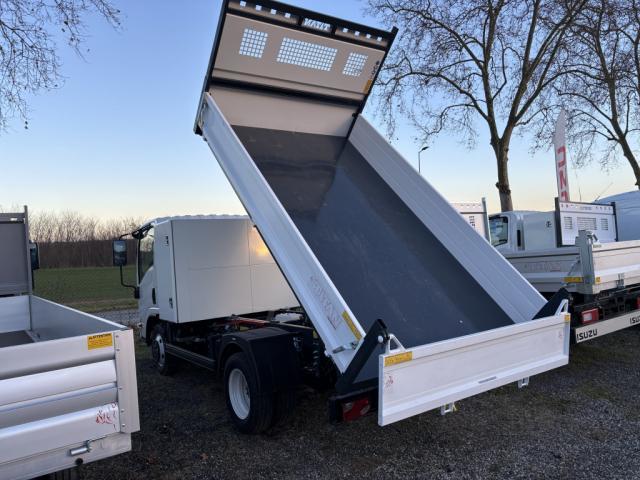 Isuzu M27 Serie Bleu F 2750 3.0l 150ch Bvm Benne Acier + Coffre