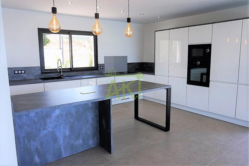 Maison - 150 m² - 5 pièces