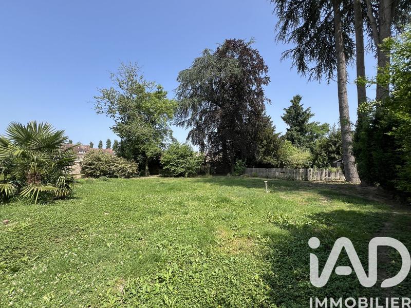 Maison - 238 m² - 7 pièces