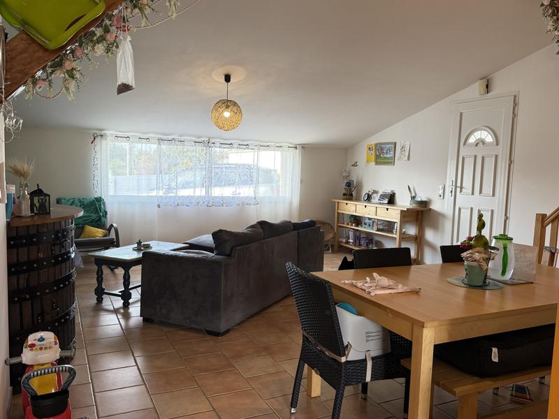 Maison - 92 m² - 4 pièces