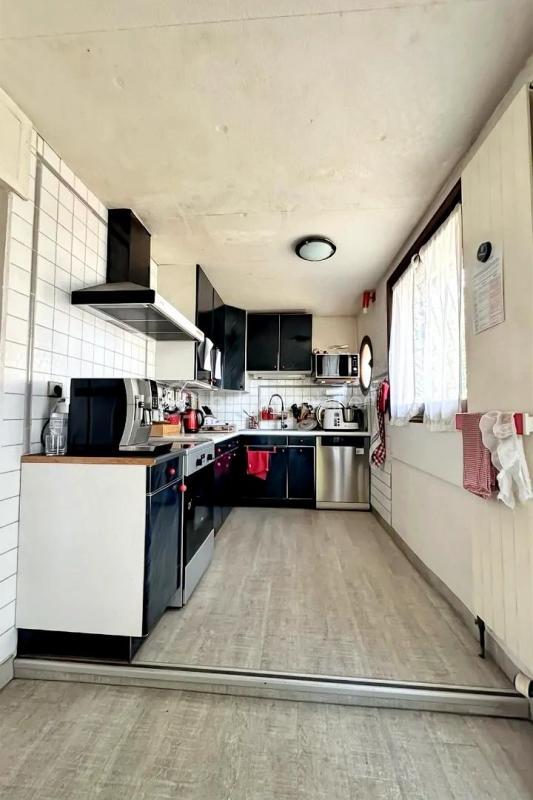 Maison - 260 m² - 9 pièces