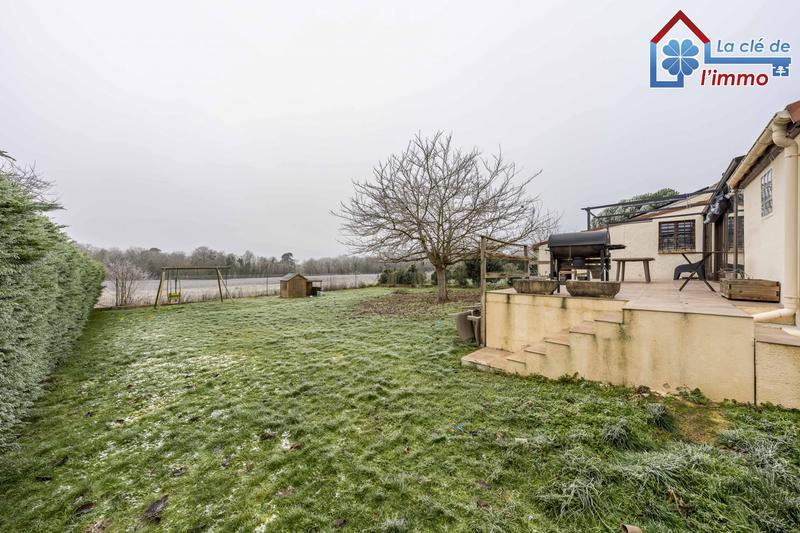 Maison traditionnelle - 99 m² - 6 pièces