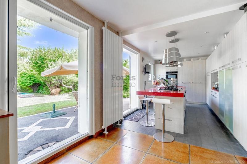 Maison - 140 m² - 6 pièces