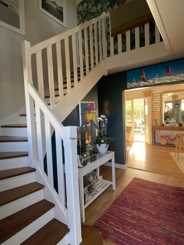 Maison - 178 m² - 7 pièces