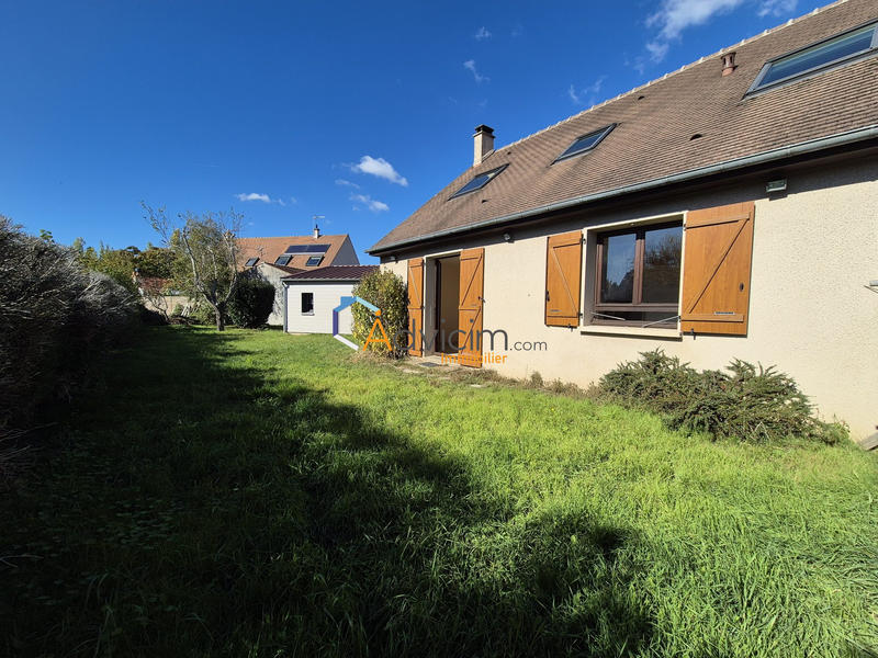 Maison - 93 m² - 4 pièces