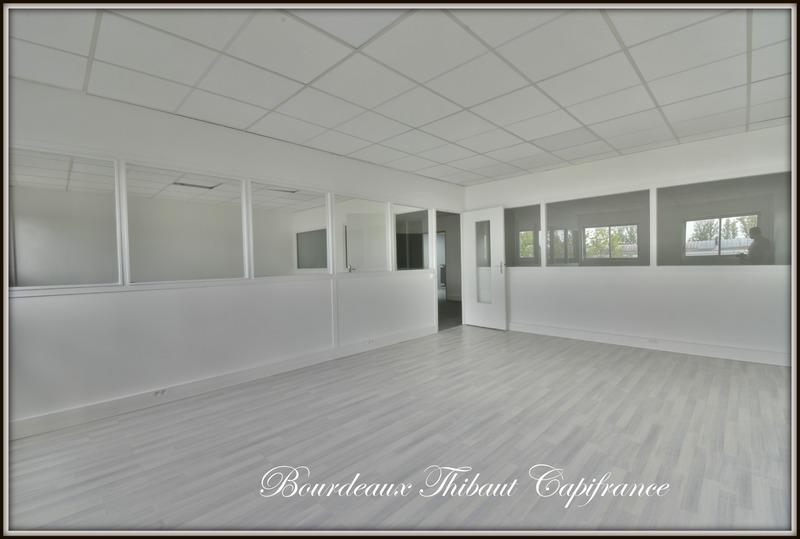 Bureau - 65 m² - 5 pièces