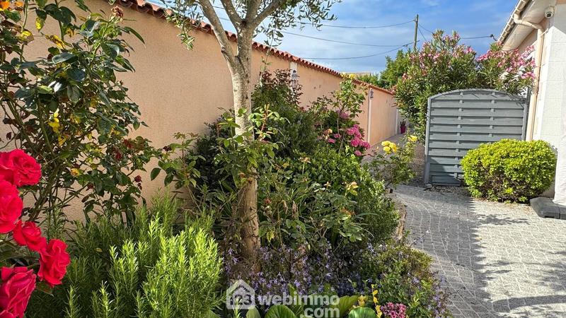 Maison - 220 m² - 5 pièces