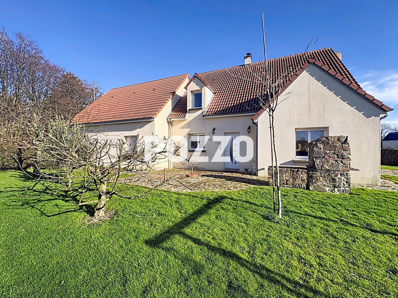 Maison - 160 m² - 8 pièces