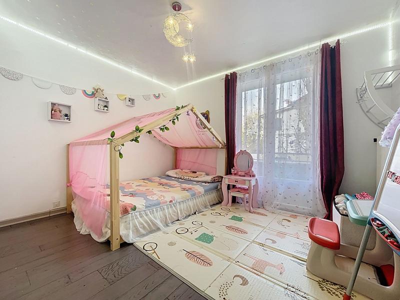 Appartement - 65 m² - 4 pièces