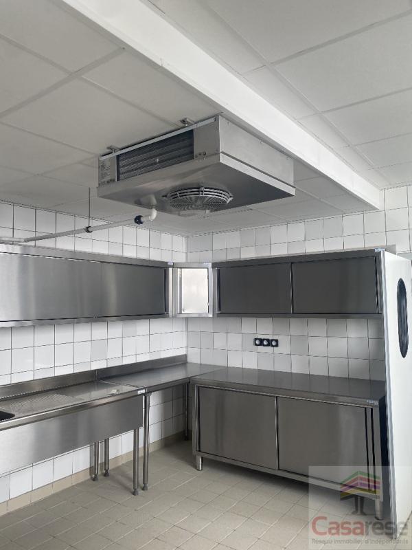 Local commercial - 280 m² - 8 pièces