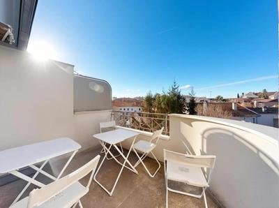 Appartement - 105 m² - 6 pièces