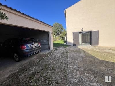 Villa - 196 m² - 6 pièces