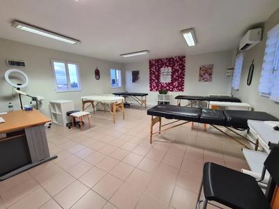 Bureau - 100 m² - 2 pièces