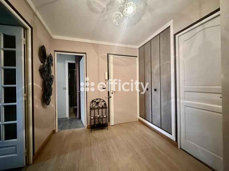 Appartement - 98 m² - 5 pièces