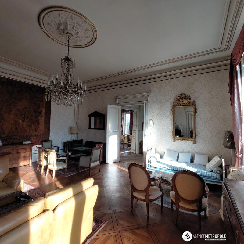 Appartement - 181 m² - 5 pièces