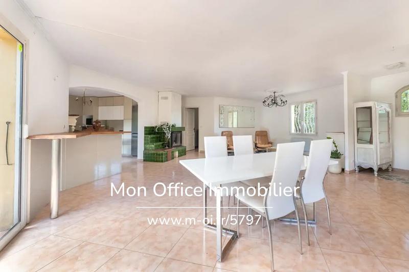 Maison - 160 m² - 5 pièces