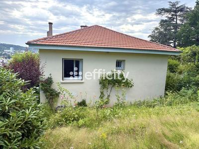 Maison - 94 m² - 4 pièces