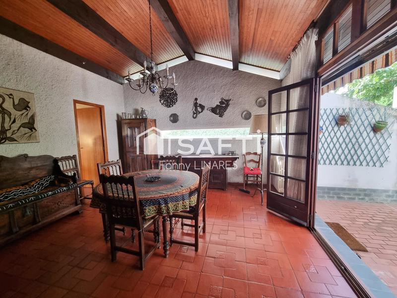 Maison - 224 m² - 8 pièces