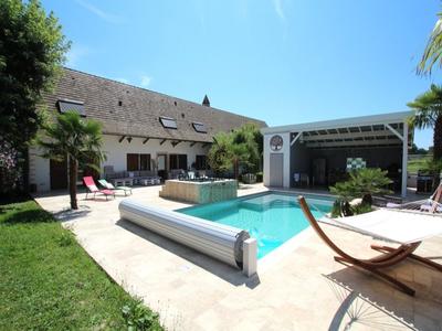 Propriété - 210 m² - 7 pièces