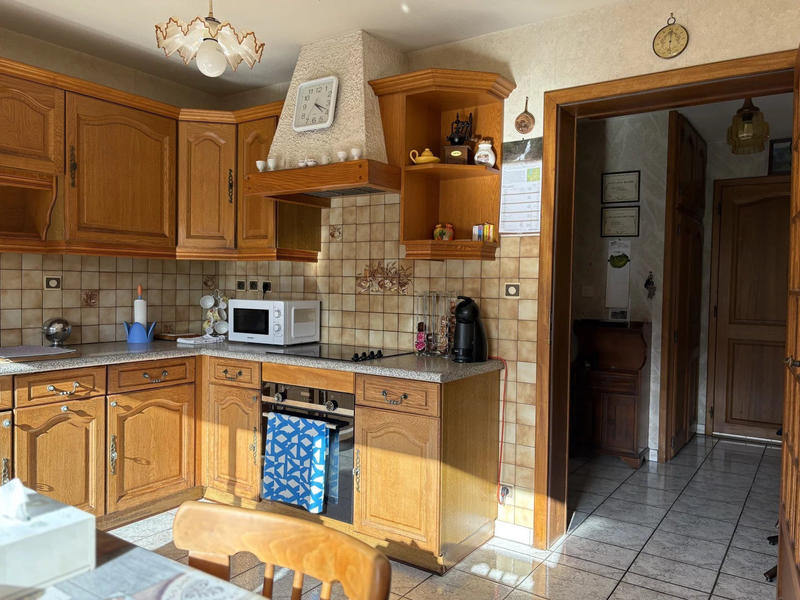 Maison - 152 m² - 7 pièces