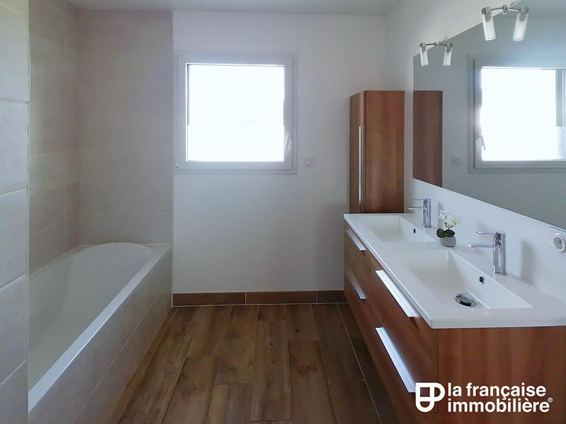 Maison - 103 m² - 5 pièces