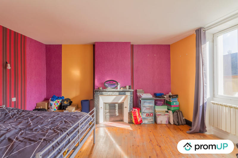 Maison - 95 m² - 6 pièces