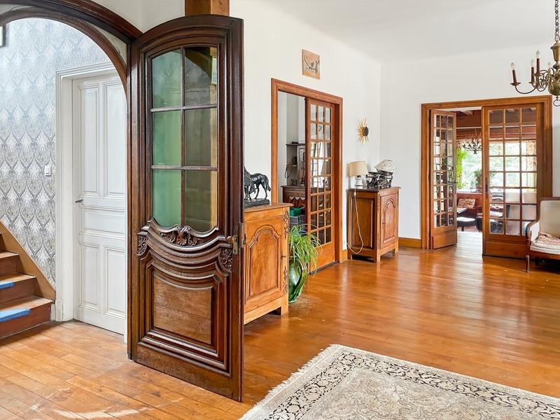 Maison bourgeoise - 388 m² - 11 pièces