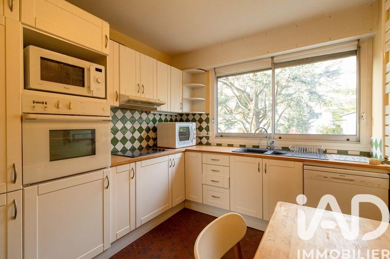 Appartement - 99 m² - 4 pièces