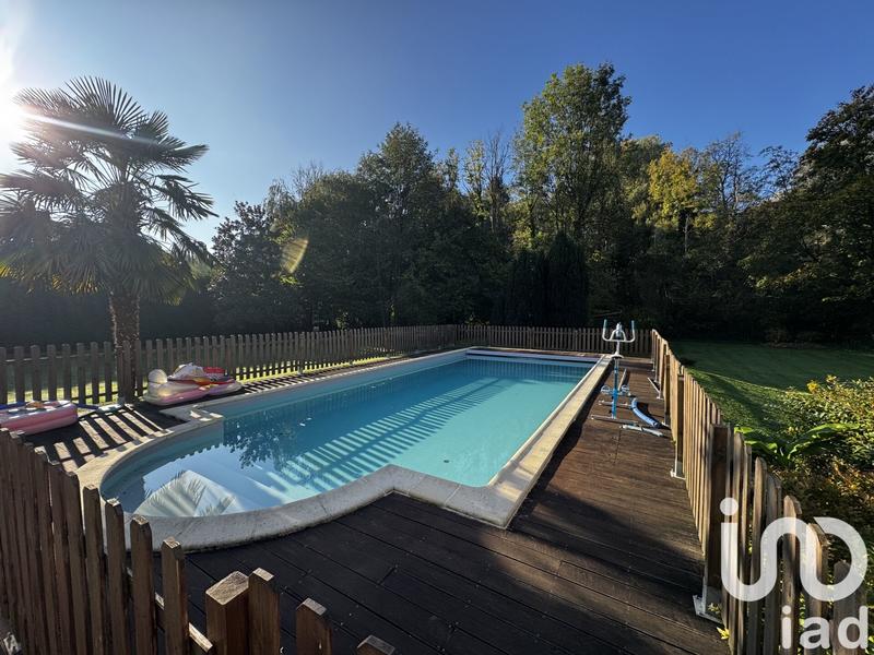 Maison - 148 m² - 8 pièces