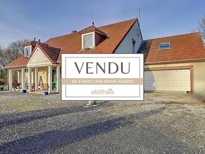 Maison - 225 m² - 9 pièces