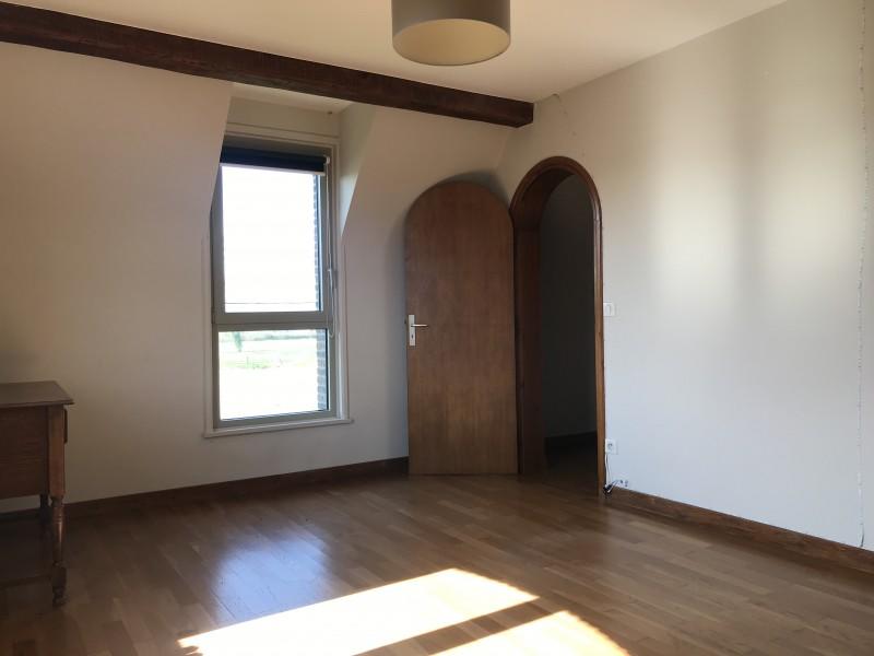 Maison - 220 m² - 8 pièces