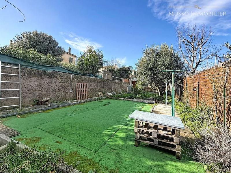 Maison traditionnelle - 110 m² - 5 pièces