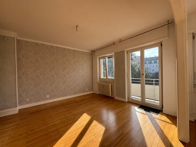 Appartement - 77 m² - 4 pièces