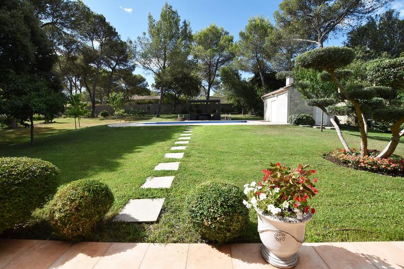 Villa - 248 m² - 8 pièces