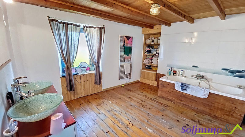 Maison - 165 m² - 7 pièces