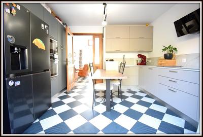 Villa - 171 m² - 6 pièces