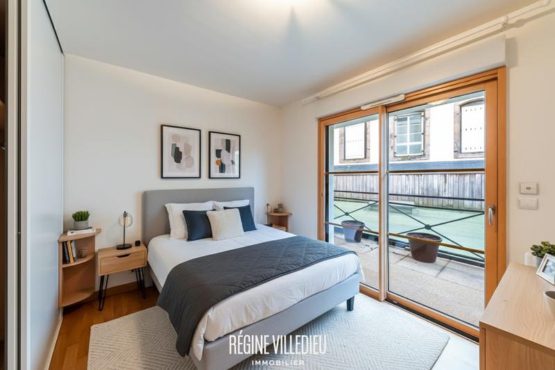 Appartement - 174 m² - 6 pièces