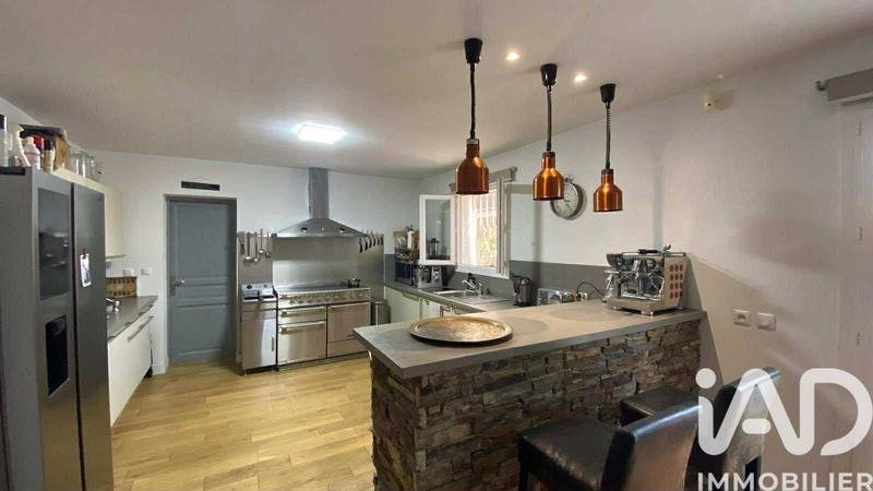 Maison - 179 m² - 6 pièces