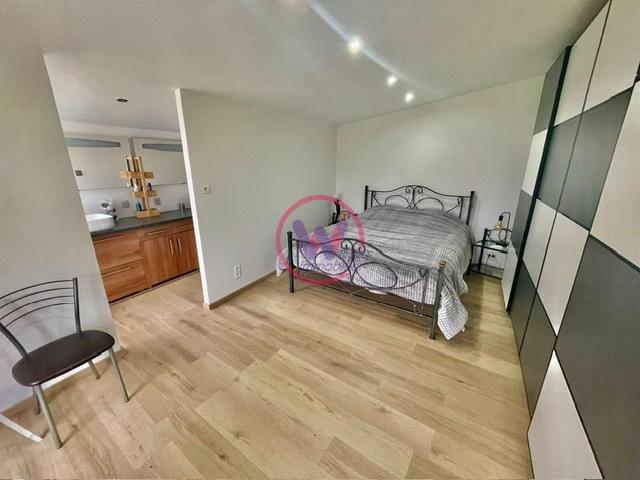 Maison - 227 m² - 10 pièces