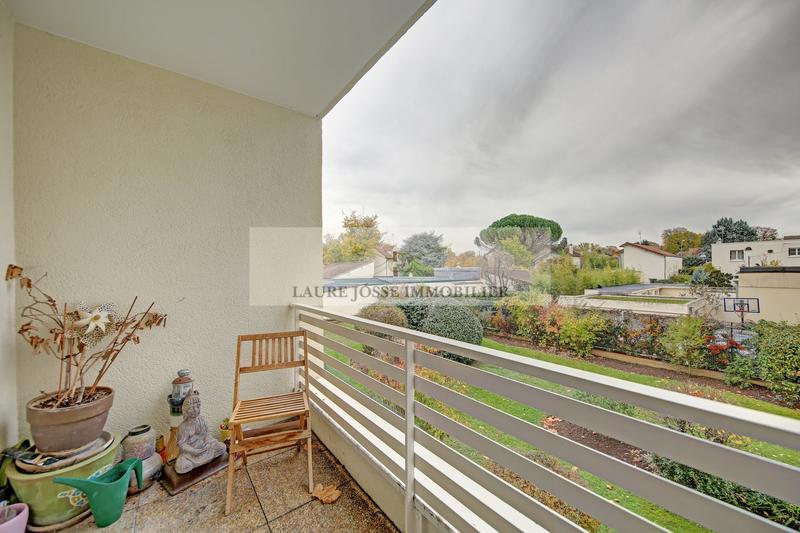 Appartement - 100 m² - 4 pièces