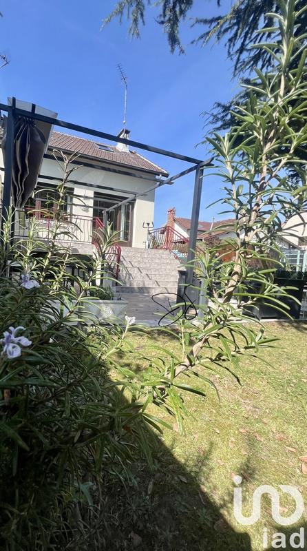 Maison - 151 m² - 6 pièces