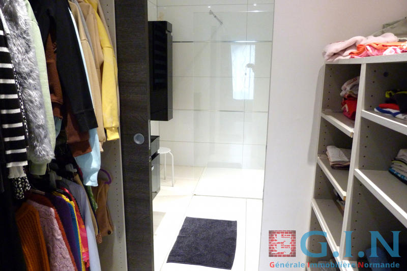 Maison - 200 m² - 8 pièces