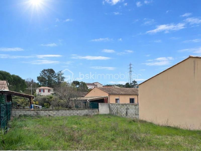 Terrain constructible - 226 m²