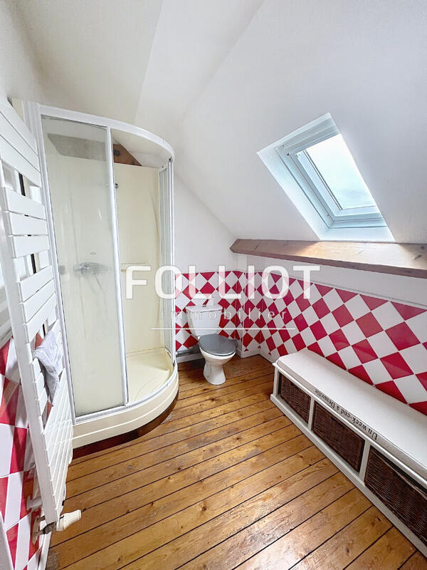 Maison - 148 m² - 7 pièces